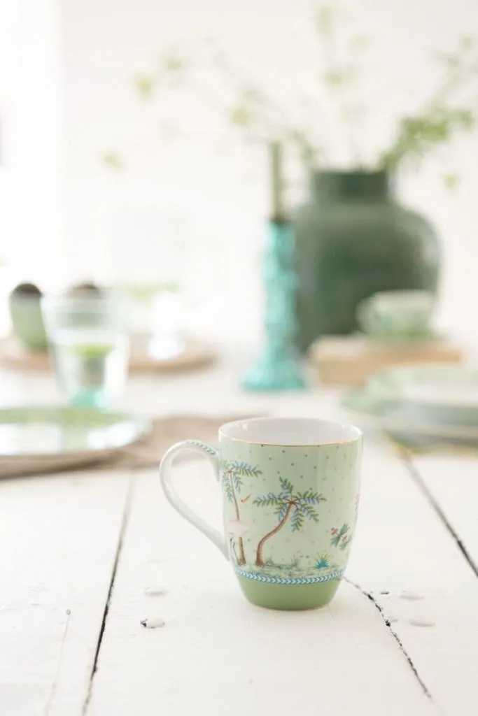 SET 2 TAZAS LARGE 350 ML. JOLIE GOLD DOTS GREEN «PIP STUDIO» - Imagen 2