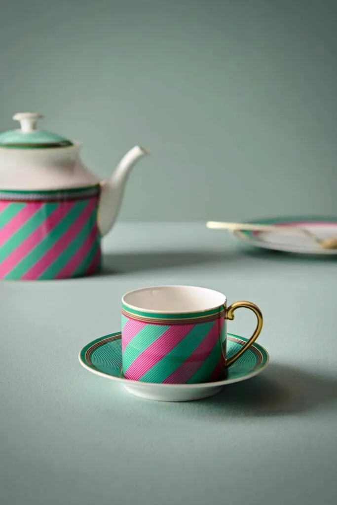 Taza y platillo Capuchino Pip Chique Stripes Rosa/Verde «PIP STUDIO» - Imagen 2