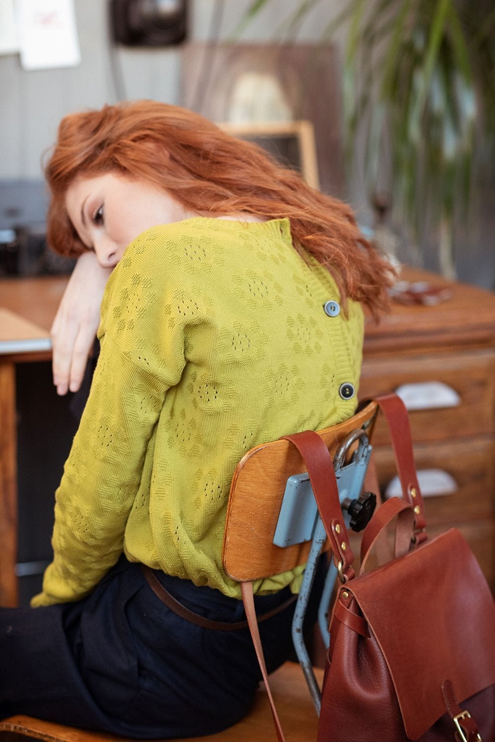 Chaqueta de punto calada color pistacho - Imagen 2